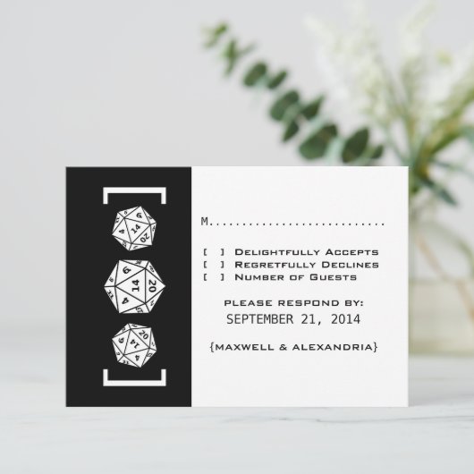 Black D20 Dice Gamer Wedding Response Card RSVP Karte (Stehend Vorderseite)