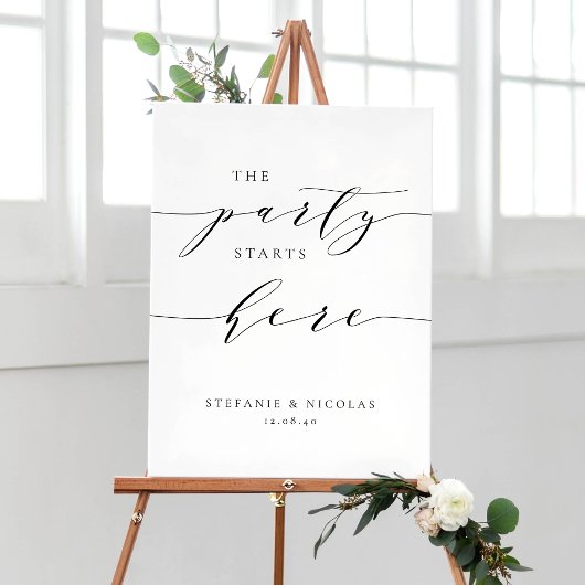 Black Dainty Script Das Party beginnt hier Hochzei Poster