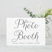 Black Dainty Script Wedding Foto Booth Sign Einladung (Stehend Vorderseite)