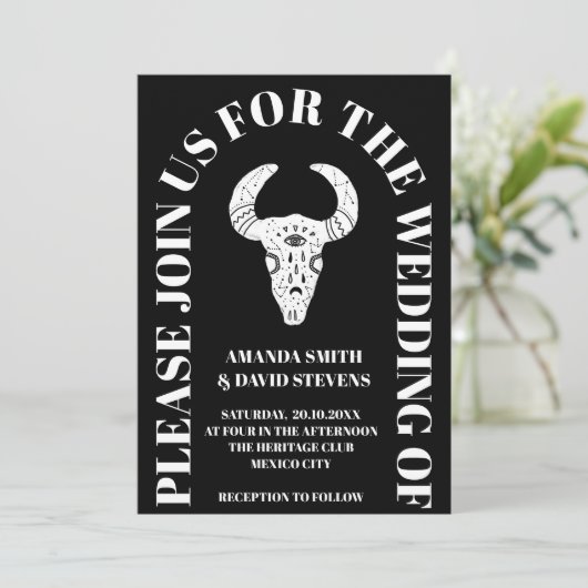 Black Dark Moody Arch Boho Rustic Wedding Einladung (Stehend Vorderseite)