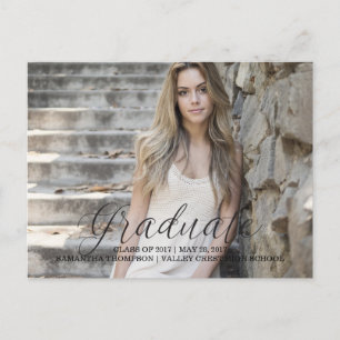 Black Delicate Script Foto Abschluss Postcard Ankündigungspostkarte