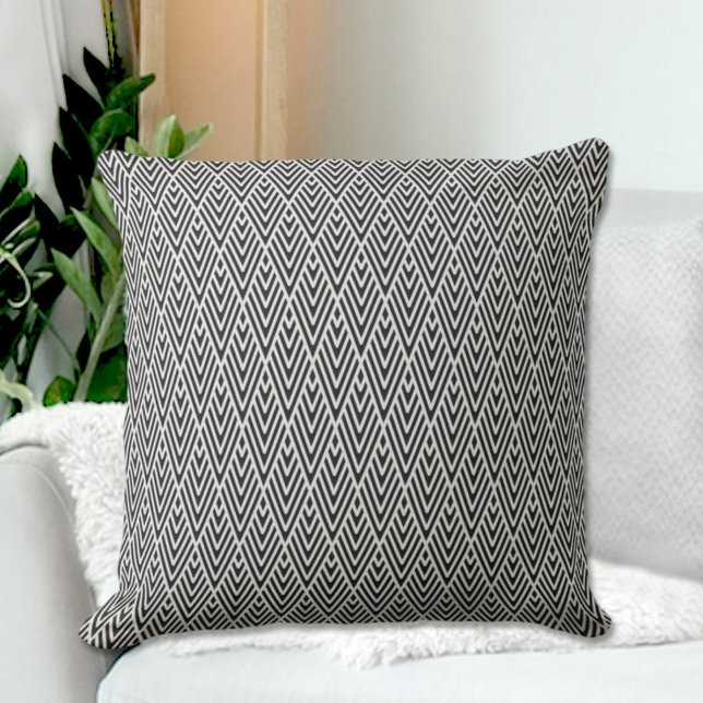 Black Diamonds Pattern Throw Pillow Kissen (Von Creator hochgeladen)