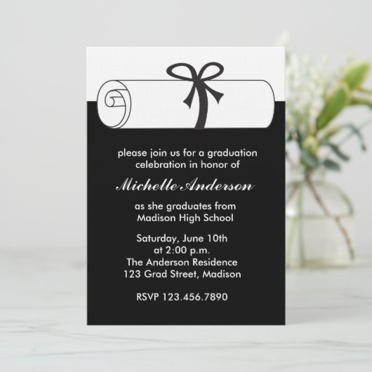 Black Diploma Abschluss Celebration Einladungen (Stehend Vorderseite)