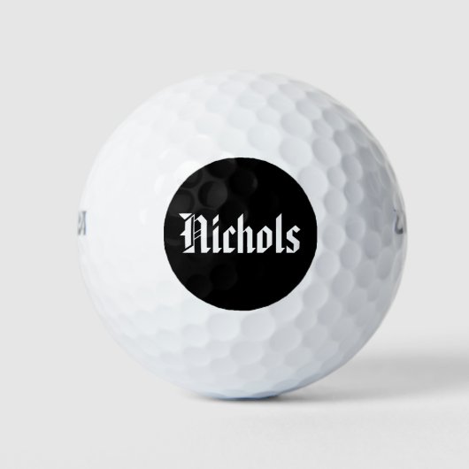 Black Dot Nichols Golfball (Vorderseite)