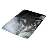 Black Dragon Fantasy Blue Mountains Badematte (Schrägansicht)
