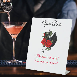 Black Dragon Rote Rosen Fantasy Open Bar Sockelschild