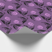 Black Dragonfly Wyn mit rosa Blume Geschenkpapier (Ecke)