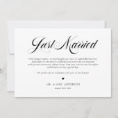 Black Elegant Bold Calligraphy Just Married Ankündigung (Vorderseite)