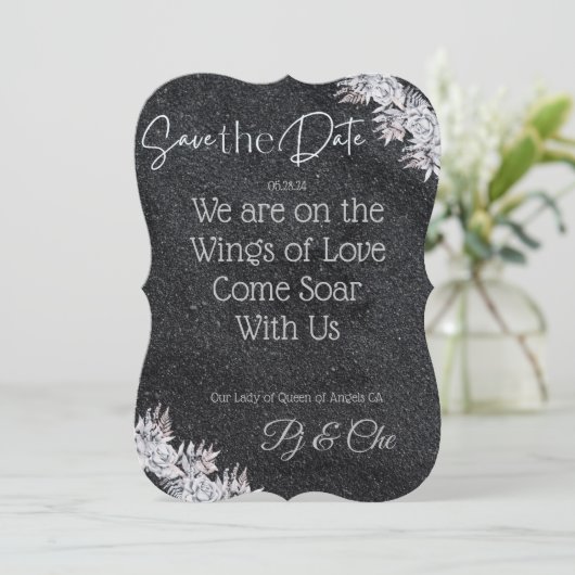 Black Elegant Wedding Save The Date (Stehend Vorderseite)