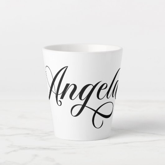 Black Elegante Lettering Angela Milchtasse (Vorderseite)