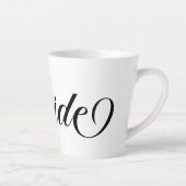 Black Elegante Lettering Bride Milchtasse (Rechts)