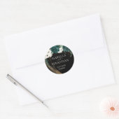 Black Emerald Green Rose Floral Wedding Runder Aufkleber (Umschlag)