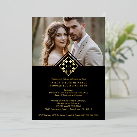 Black Exquisite Simple Wedding Botanical Monogram Folieneinladung (Stehend vorne)