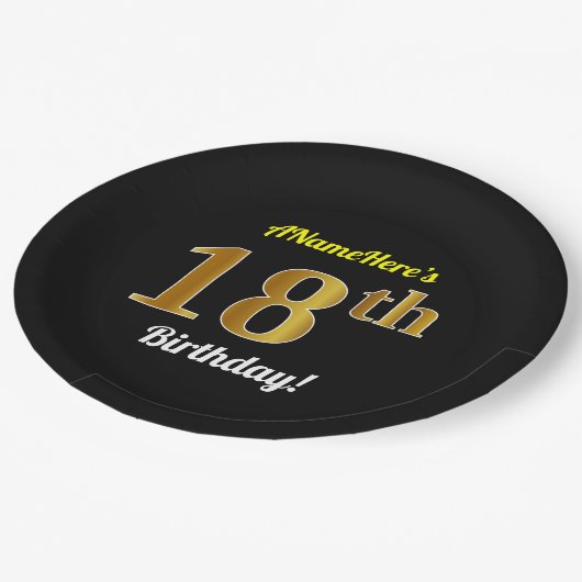 Black, Falsch Gold 18th Birthday + Custom Name Pappteller (Schrägansicht)