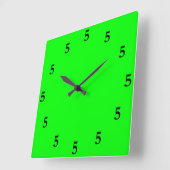 Black Five oClock Irgendwo auf Lime Green Quadratische Wanduhr (Winkel)