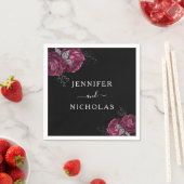 Black Floral Burgundy Peonies Wedding Serviette (Beispiel)