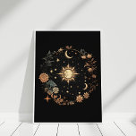 Black Floral Celestial Boho Wall Art Poster<br><div class="desc">Diese schwarze florale Celestial Boho Wall Art zeigt Mondphasen,  einen Blumenkreis,  die Sonne und Sterne und Vintage Blume. Diese Kunst ist perfekt für böhmische Zuhause.</div>