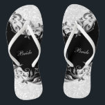 Black Floral & Confetti Glitzer | Hochzeit Badesandalen<br><div class="desc">Brautparty Flop Shoes bereit für Sie zu personalisieren. 💗 Dieses Produkt ist zu 100% benutzerdefinierbar. Grafik und/oder Text können hinzugefügt, gelöscht, verschoben, verändert, verändert, gedreht usw. werden.(nur durch Klicken auf den Bereich "EDIT DESIGN") ⭐ 99% meiner Designs in meinem Shop sind in Schichten gemacht. Damit können Sie die Größe und...</div>
