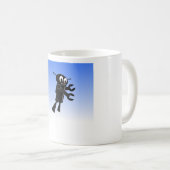 Black Flying Robot Blue Sky Hintergrund Kaffeetasse (VorderseiteRechts)
