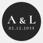 Black Formal Serif Typography Monogram Wedding Runder Aufkleber (Vorderseite)
