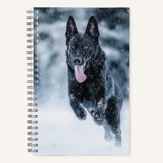 Black German Shepherd in snow Duvet Cover Notizblock (Vorderseite)