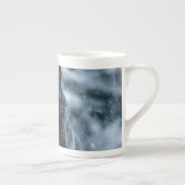 Black German Shepherd in snow Duvet Cover Porzellantasse (Rechts)