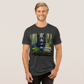 Black German Shepherd with Ball Tri-Blend Shirt (Vorderseite voll)