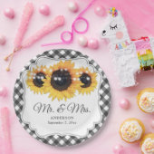 Black Gingham Sunflower Mr und Mrs. Wedding Pappteller (Party)