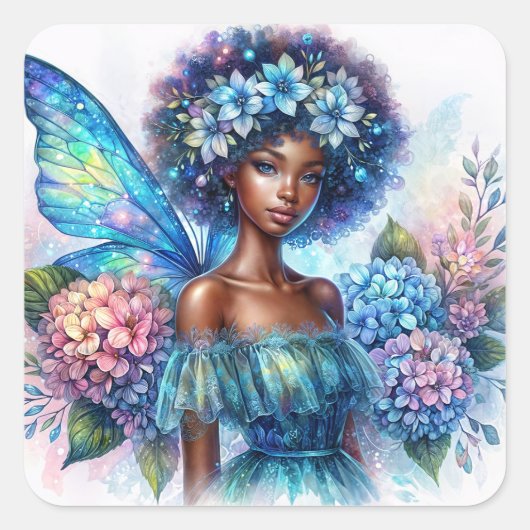Black Girl Fairy with Afro and Blue Hydrangeas Quadratischer Aufkleber (Vorderseite)
