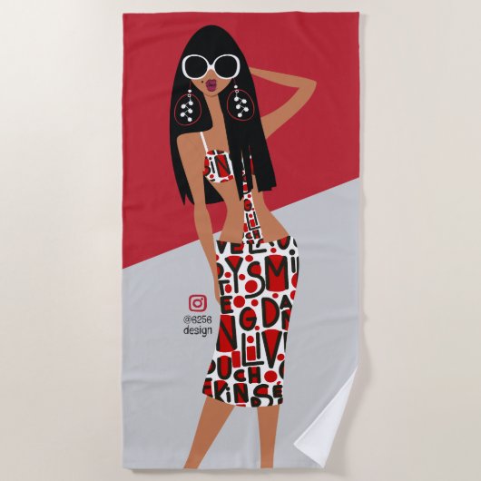 Black Girl on Red, White, Grau und Black Strandtuch (Vorderseite)