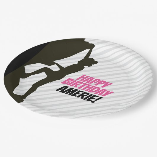 Black Girl Rock Klettern Pappteller (Schrägansicht)