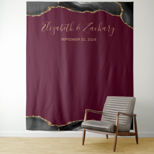 Black Gold Agate Burgundy Wedding Foto Booth Wandteppich (Beispiel)