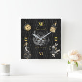 Black Gold Alice im Wunderland Quadratische Wanduhr (Zuhause)