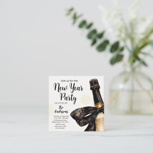 Black Gold Champagne Cheers New Years Eve Party Quadratische Visitenkarte (Stehend Vorderseite)