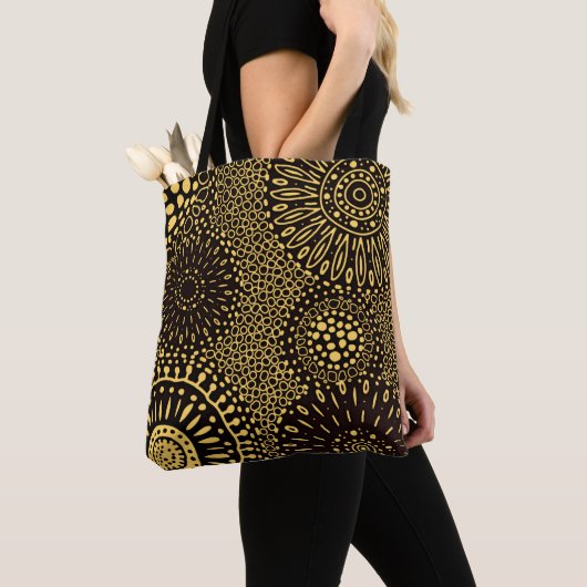 Black Gold Ethnic Floral Pattern Tote Bag Tasche (Von Nahem)