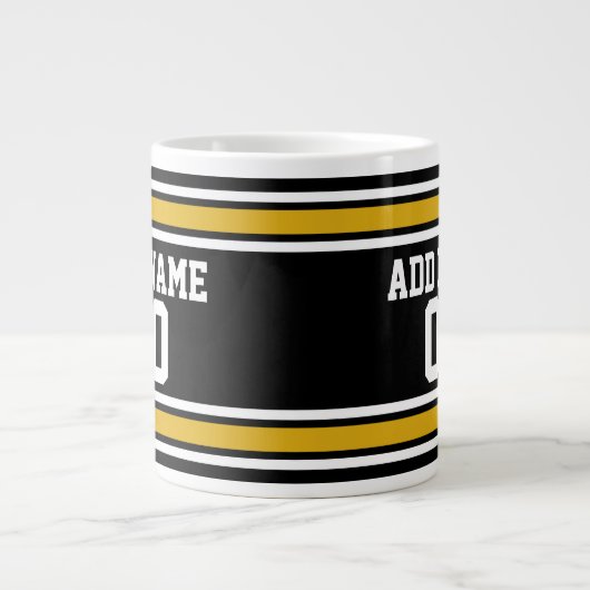 Black Gold Football Jersey Individuelle Name Numme Jumbo-Tasse (Vorderseite)