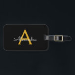 Black Gold Girl Script Monogram Name Modern Gepäckanhänger<br><div class="desc">Schwarz und Gold Monogramm Fügen Sie Ihren eigenen Namen Script Gepäcksack Tag Die Tasche Tag macht den perfekten süßen 16 Geburtstag,  Hochzeit,  Brautparty,  Babydusche oder Junggeselinnen-Abschied Geschenk für jemanden,  der ihr Zimmer in Stil dekoriert.</div>