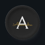 Black Gold Girl Script Monogram Name Modern Pappteller<br><div class="desc">Gold und Black Monogram Fügen Sie Ihre eigenen Name Script Party-Teller hinzu. Das macht den perfekten 16 Geburtstag,  Hochzeit,  Brautparty,  Jubiläum,  Babydusche oder Junggeselinnen-Abschied Geschenk für jemanden,  der Lieben glamourösen Luxus und schicke Stile.</div>