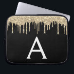 Black Gold Glitzer Sparkle Monogram Laptopschutzhülle<br><div class="desc">Schwarze und goldene Imitate Dripping Modern and Elegant Girly Glitzer and Sparkle Elegant Monogram Case. Dieser Fall kann so angepasst werden,  dass er Ihren Anfangs- und Vornamen enthält.</div>