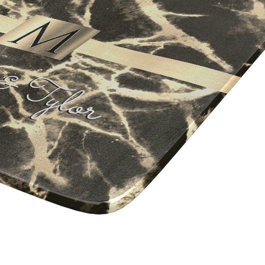 Black & Gold Marmor, Gold Band, Name & Monogramm Schneidebrett (Ecke)