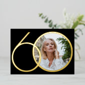 Black Gold Minimalistisch Custom Foto 60. Geburtst Folieneinladung (Stehend vorne)