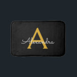 Black Gold Modernes Script Giron Monogram Name Badematte<br><div class="desc">Schwarz und Gold einfache Script Monogram Name Bath Mats. Das macht den perfekten Abschluss,  Geburtstag,  Hochzeit,  Brautdusche,  Jubiläumsdusche,  Babydusche oder Bachelorette-Party-Geschenk für jemanden,  der Glamour-Luxus und schicke Stile liebt.</div>