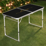 Black Gold Modernes Script Giron Monogram Name Beer Pong Tisch<br><div class="desc">Black and Gold Simple Script Monogram Name Beer Pong Table. Das macht den perfekten 16 Geburtstag,  Hochzeit,  Brautparty,  Jubiläum,  Babydusche oder Junggeselinnen-Abschied Geschenk für jemanden,  der Lieben glamourösen Luxus und schicke Stile.</div>
