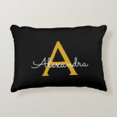 Black Gold Modernes Script Giron Monogram Name Dekokissen (Vorderseite)