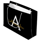 Black Gold Modernes Script Giron Monogram Name Große Geschenktüte (Vorderseite Schrägansicht)