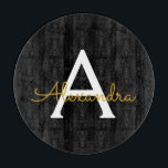 Black Gold Modernes Script Giron Monogram Name Schneidebrett<br><div class="desc">Schwarz und Gold einfache Script Monogram Name Cutting Board. Dies macht den perfekten Abschluss,  Geburtstag,  Hochzeit,  Brautparty,  Jubiläum,  Babydusche oder Junggeselinnen-Abschied Geschenk für jemanden,  die Lieben glamourösen Luxus und schicke Stile.</div>