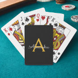Black Gold Modernes Script Giron Monogram Name Spielkarten<br><div class="desc">Schwarz und Gold einfache Script Monogram Name Playing Cards. Das macht den perfekten 16 Geburtstag,  Hochzeit,  Brautparty,  Jubiläum,  Babydusche oder Junggeselinnen-Abschied Geschenk für jemanden,  der Lieben glamourösen Luxus und schicke Stile.</div>