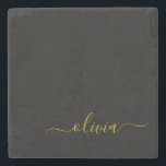 Black Gold Modernes Script Giron Monogram Name Steinuntersetzer<br><div class="desc">Schwarz und Gold einfache Script Monogram Name Stone Tile. Das macht den perfekten Abschluss,  süßen 16 Geburtstag,  Hochzeit,  Brautparty,  Jubiläum,  Babydusche oder Junggeselinnen-Abschied Geschenk für jemanden,  die Lieben glamourösen Luxus und schicke Stile.</div>