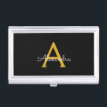 Black Gold Modernes Script Giron Monogram Name Visitenkarten Dose<br><div class="desc">Black and Gold Simple Script Monogram Name Business Card Holder. Das macht den perfekten 16 Geburtstag,  Hochzeit,  Brautparty,  Jubiläum,  Babydusche oder Junggeselinnen-Abschied Geschenk für jemanden,  der Lieben glamourösen Luxus und schicke Stile.</div>