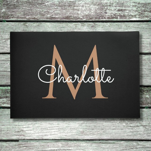 Black Gold Monogram Elegante Girly Script Doormat Fußmatte (Von Creator hochgeladen)